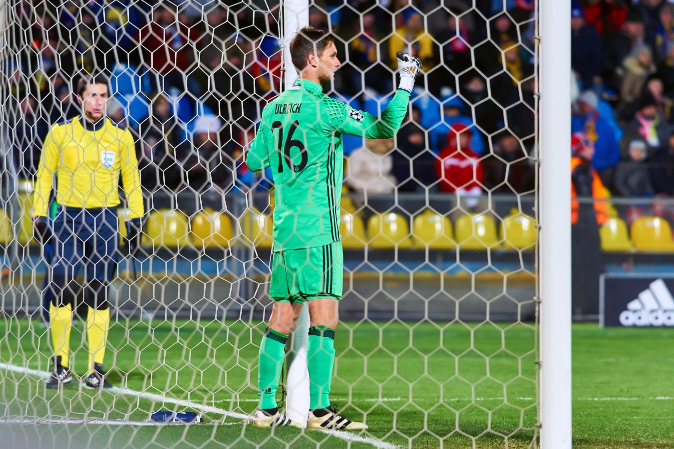 Bayern Munich’s Goalkeeper Ulreich to Retire at Seasons End