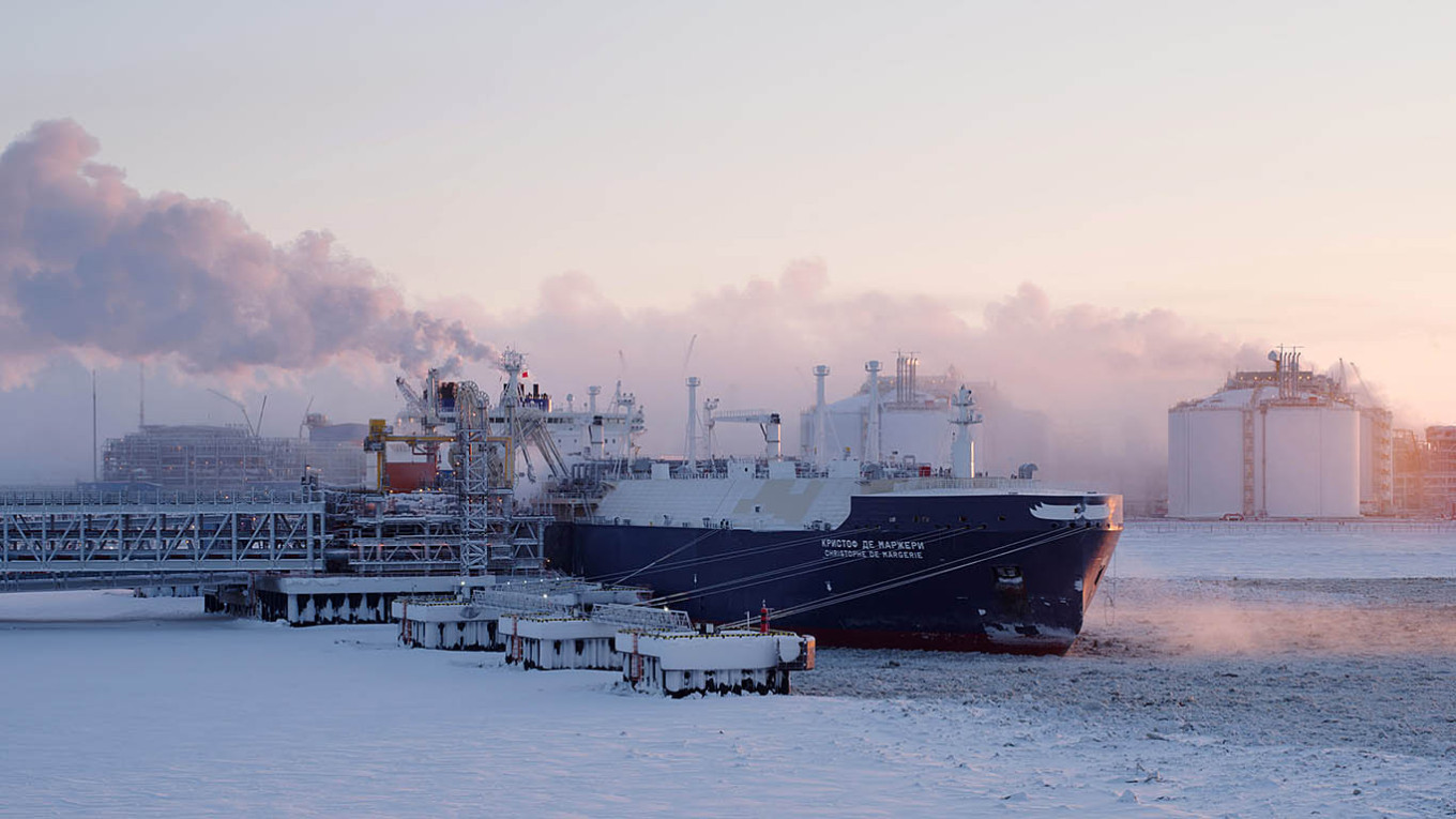 Record High Russian LNG Imports by China Reflects Shift in Global Energy Markets