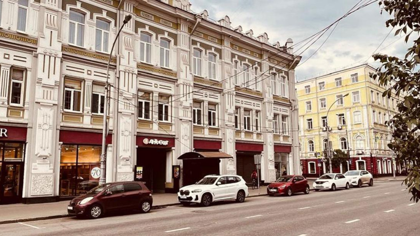 Russia Closes Polands Irkutsk Consulate in Diplomatic Retaliation