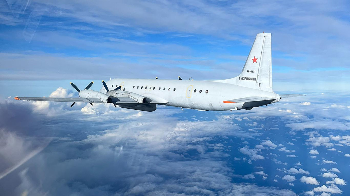 Polish Fighters Scramble to Intercept Russian Spy Aircraft Over Baltic Waters