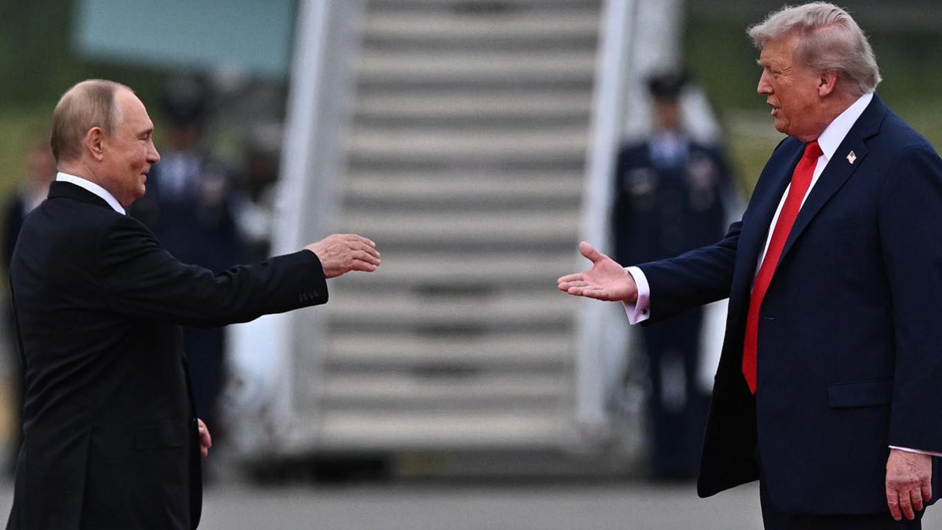 U.S. Cancels Trump-Putin Summit in Budapest Amidst Moscows Stringent Demands on Ukraine