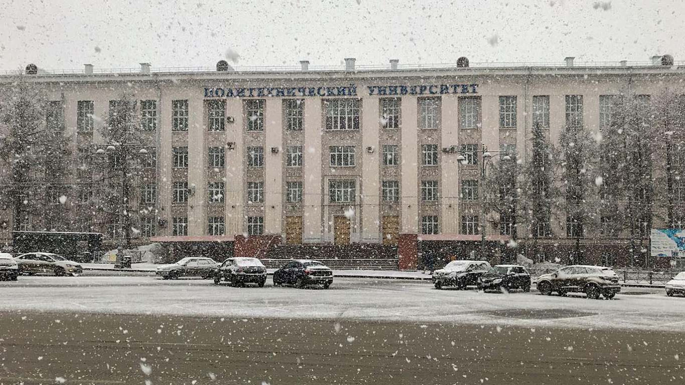 Tragic Lab Blast in Perm Claims Lives of Father and His Young Daughter