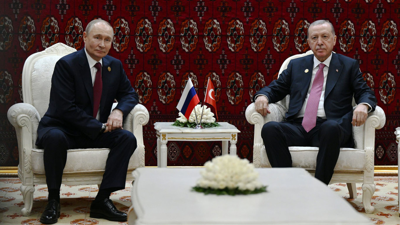 Erdoğan Advocates for Targeted Ceasefire in Russia-Ukraine War to Safeguard Energy and Port Infrastructure