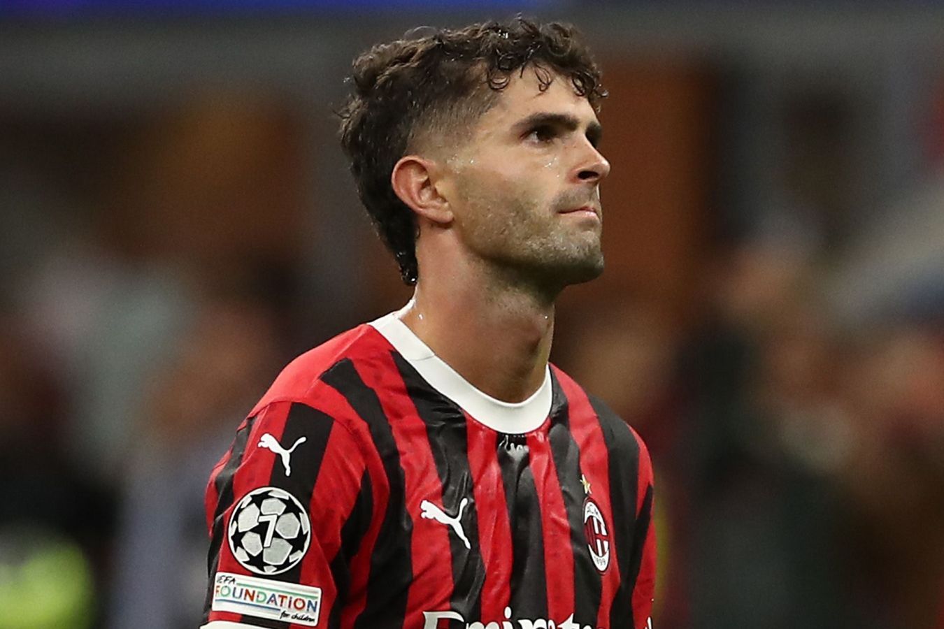 Игрок «Милана» Пулишич тренировался с командой перед матчем с «Лацио» — Tuttomercatoweb

Текст: 27-летний нападающий «Милана» <b><a href=/tags/26368-kristian-pulishich/ title=Кристиан Пулишич>Кристиан Пулишич</a></b> продолжает подготовку перед игрой с «Лацио» в рамках 1/8 финала Кубка Италии на фоне недавней травмы. Об этом сообщает Tuttomercatoweb.

По данным источника, американец завершил сегодня первую часть тренировки вместе с остальной командой, как и было запланировано. Затем нападающий продолжил вторую часть занятия, выполняя индивидуальные упражнения. Футболист ещё не восстановился полностью, на данный момент неизвестно, будет ли он в заявке команды на игру с римлянами.

В нынешнем сезоне Пулишич провёл за клуб 10 матчей во всех турнирах, в которых забил семь мячей и сделал две результативные передачи.