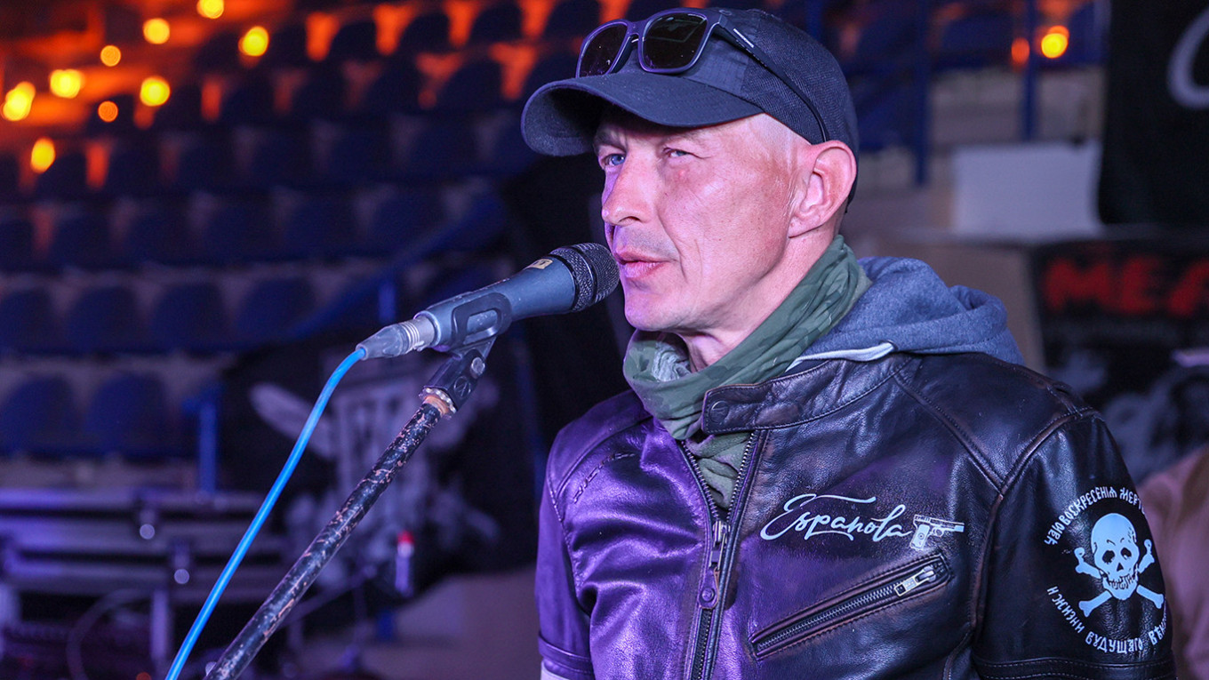 Death of Far-Right Militant Leader in Ukraine Raises Questions Amidst Conflicting Reports