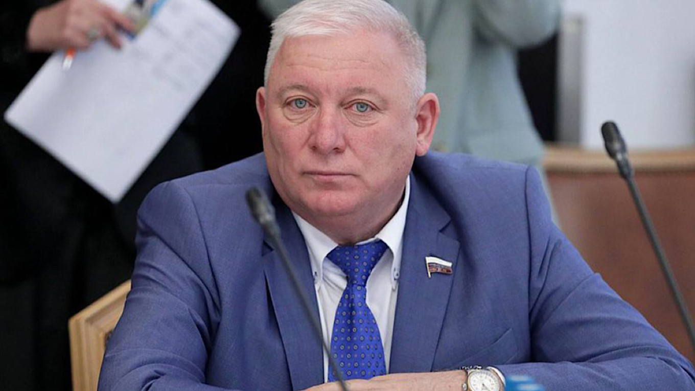 Lawmakers Mandate Revoked as Bribery Scandal Unfolds in Russias State Duma