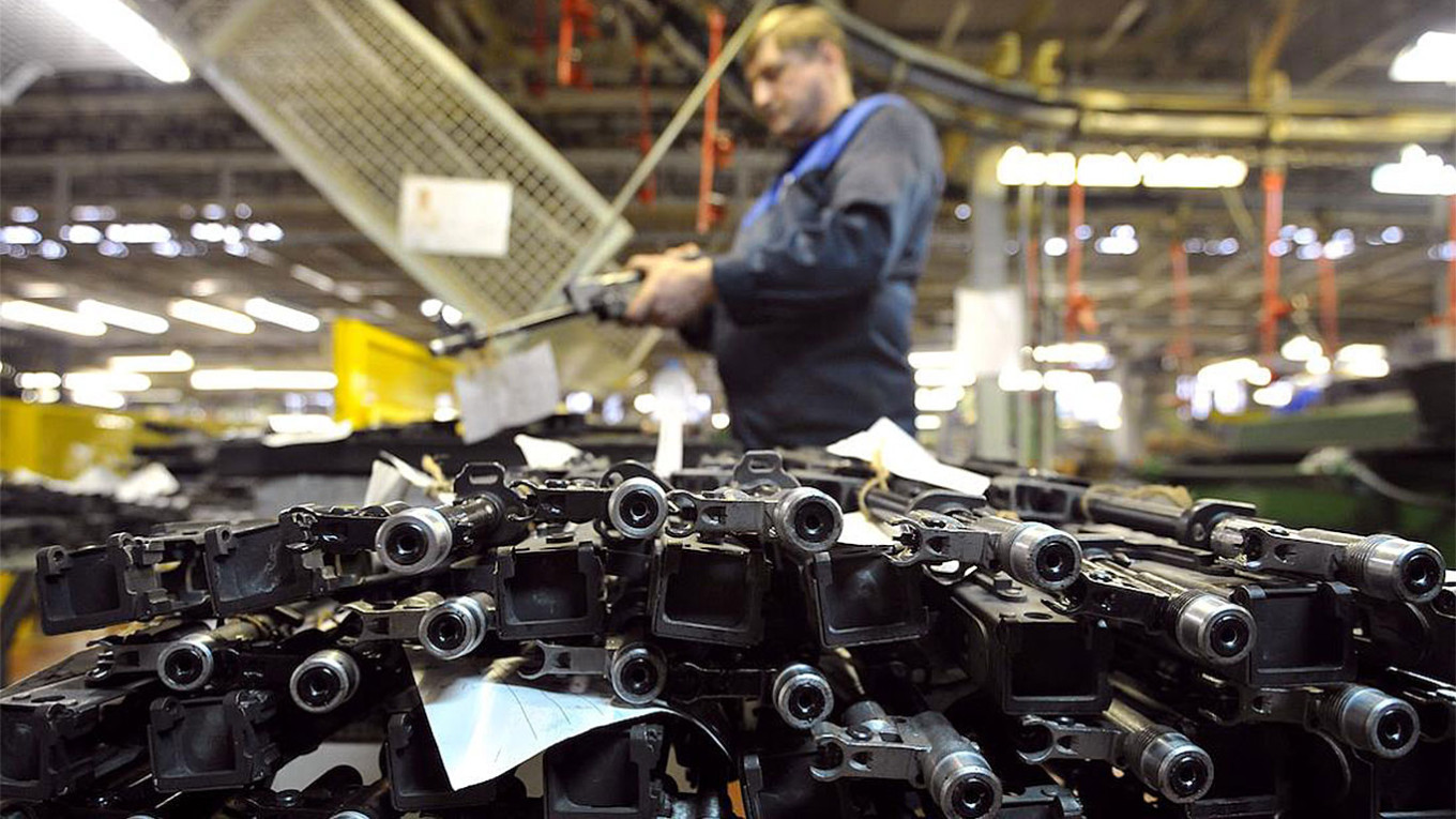 Surge in Criminal Prosecutions for Defense Contract Violations in Russia Amid Ongoing Conflict