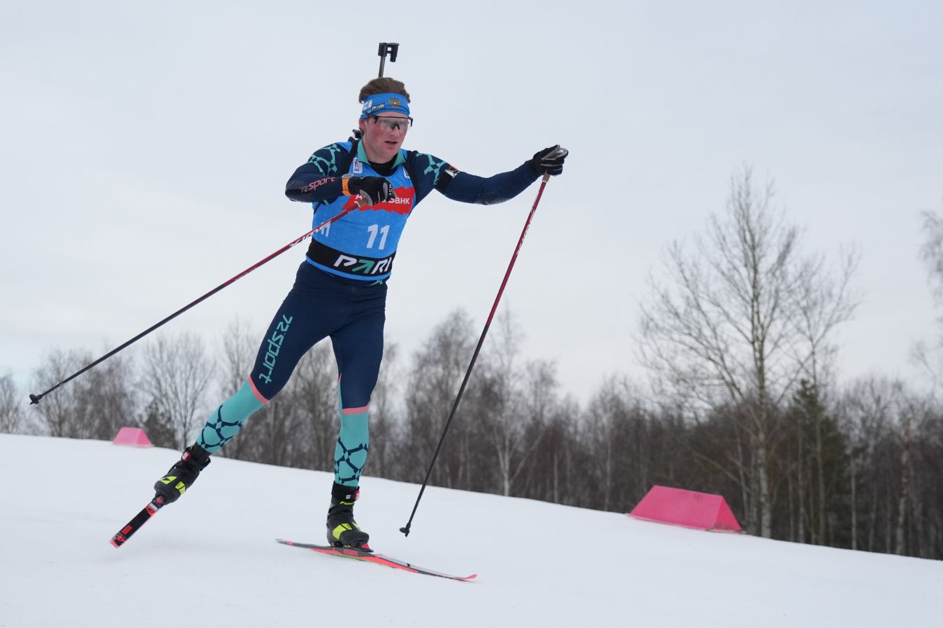Rooted in Support: Korostelyov Celebrates Vykhukins Sprint Qualification Victory