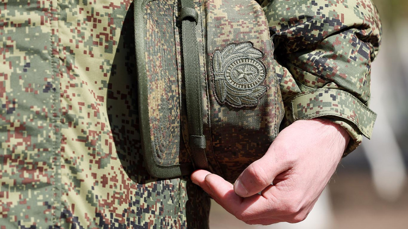 Disturbing Allegations of Abuse: Russian Soldiers Families Speak Out Against Commanders in Primorye