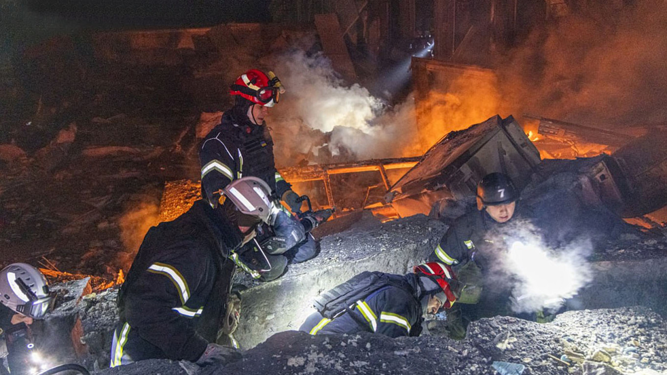 Missile Barrage Intensifies: Four Lives Lost as Russia Targets Ukraine’s Energy Infrastructure