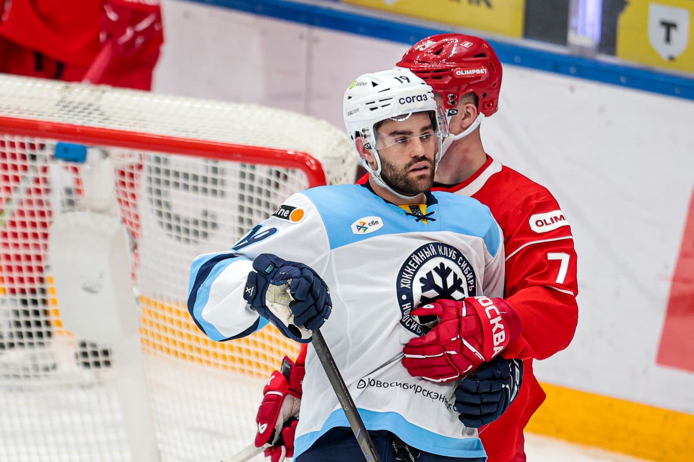 Andreoff Reflects on Emotional Return to Sibir in First Game