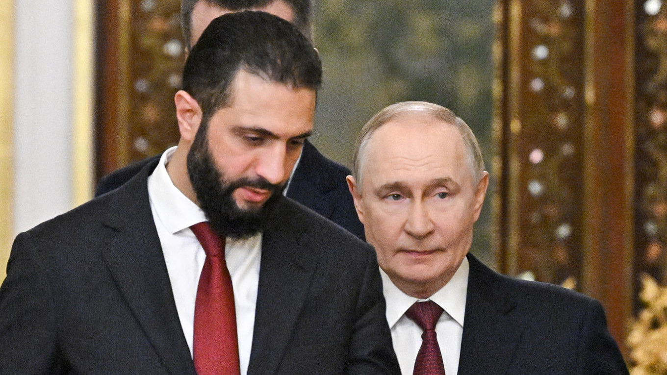 Putin Strengthens Relations with Syrian President Amidst Strategic Military Concerns