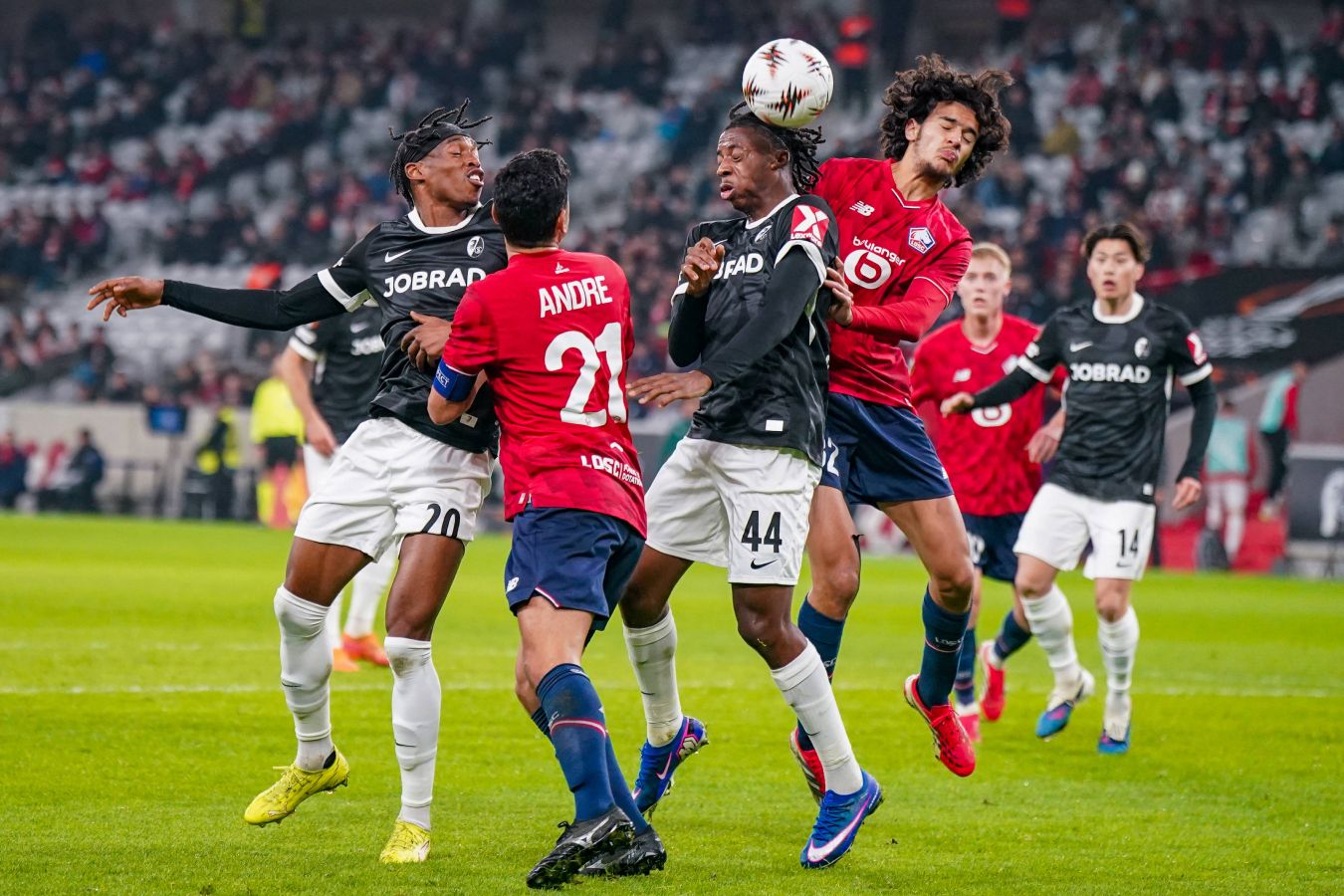 Olivier Girouds Late Heroics Secure Victory for Lille Against Freiburg in Europa League Showdown