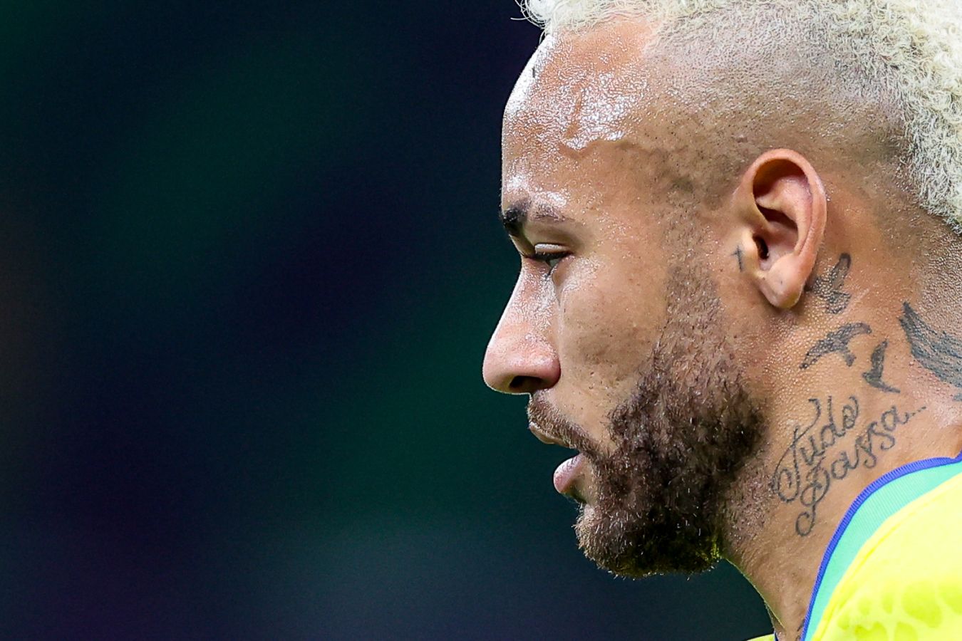 Neymar Extends Contract with Santos Until 2026